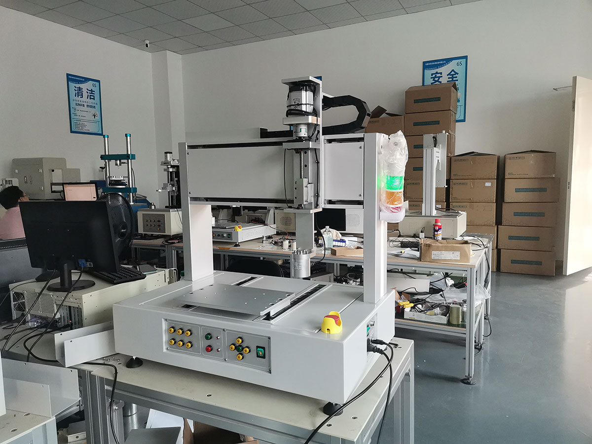 又一批三軸試驗(yàn)機(jī)發(fā)貨往客戶(圖1) 微信圖片_20230506105722.jpg