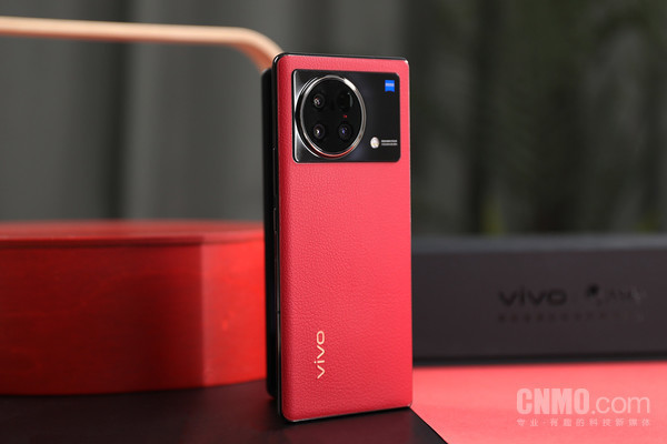 讓一部分人先看懂2023:折疊手機(jī)搶占C位 有幾分勝算 讓一部分人先看懂2023:折疊手機(jī)搶占C位 有幾分勝算