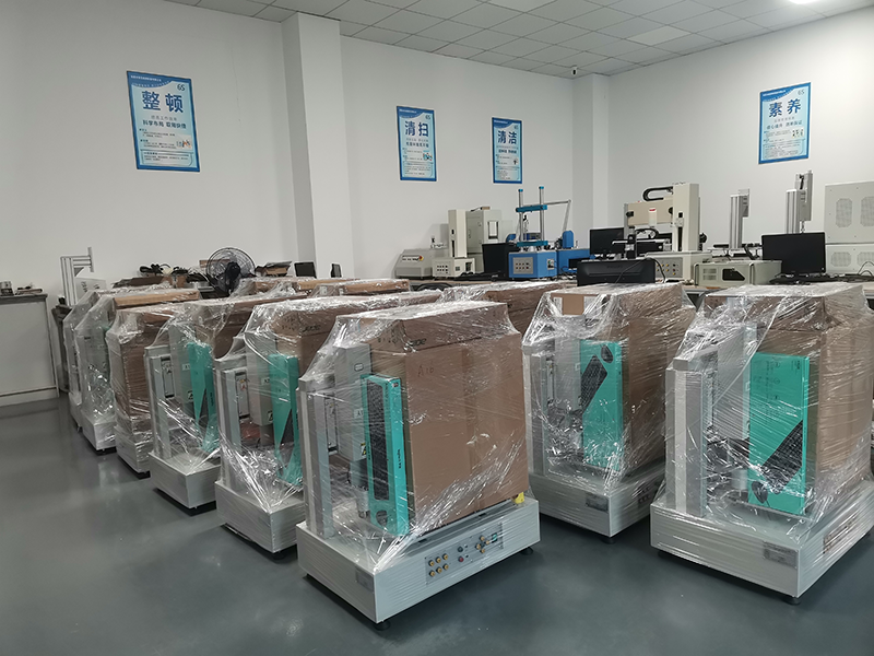 微克儀器一整車(chē)三軸試驗(yàn)機(jī)發(fā)往深圳客戶(hù)(圖2) 微信圖片_20240126101209.png