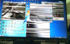 驅(qū)動(dòng)不兼容，導(dǎo)致試驗(yàn)機(jī)的USB攝像頭只能顯示三個(gè)畫(huà)面