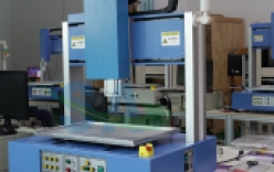 微克儀器新研發(fā)出四軸扭力試驗機