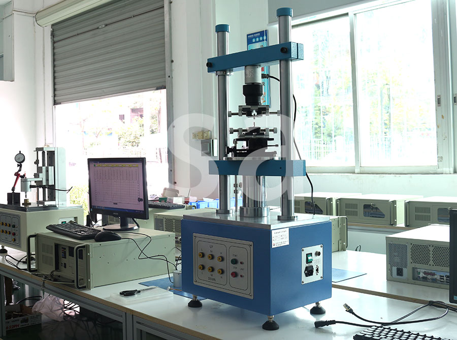 插拔力試驗機加班生產(chǎn)中(圖1) 插拔力試驗機加班生產(chǎn)中(圖1)